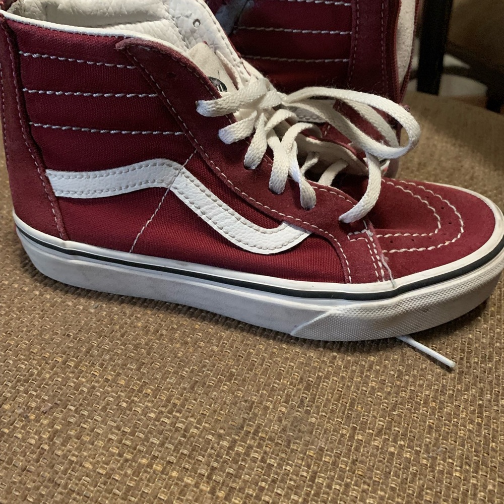 Burgundy kids hi top vans size 1